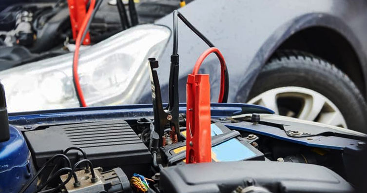 jump a car without jumper cables